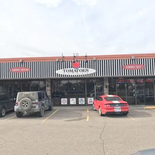 the outside of a restaurant