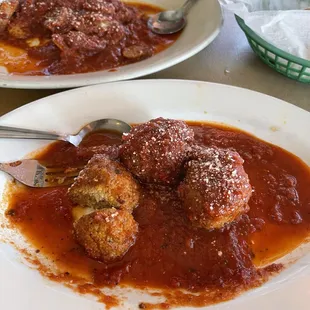 Side of meatballs and gravy