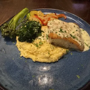 Wreckfish, grits and broccolini
