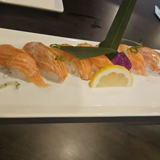 Salmon Sushi
