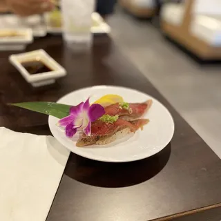 Seared Garlic Tuna Sushi