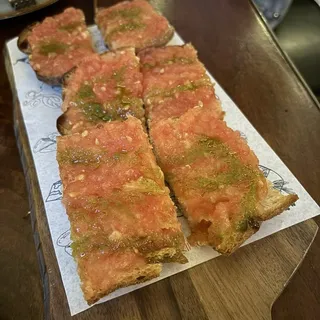Pan con Tomate