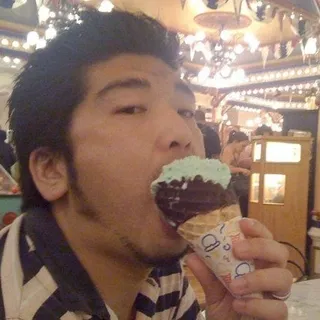 Takahiro K.