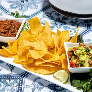 nachos, food