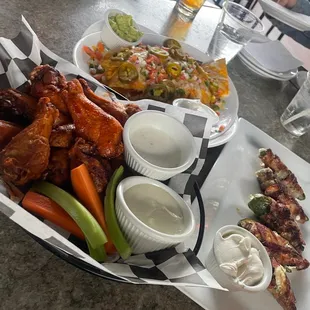 Nachos, $Bacon Jalapeno,12 Wings