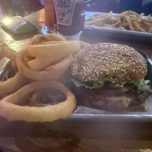 Smashed jalapeno burger