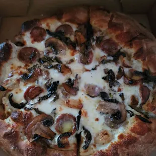 Alfredo Rustica Pizza
