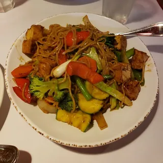N8- Thai Basil Noodles