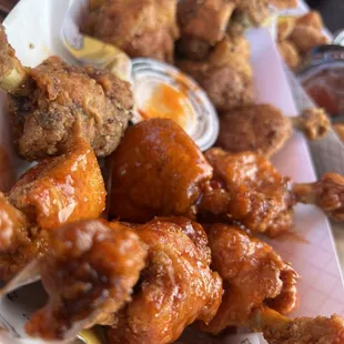 chicken wings and fried chicken, food