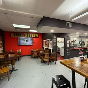 inside area, plenty of seats