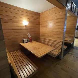 sushi and sashimi, interior