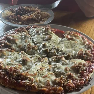 Luna Rosa pizza