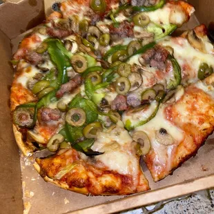 Mini with sausage, green olive and green pepper