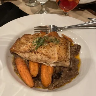 Salmon with port jus - catch of the day 6/2022