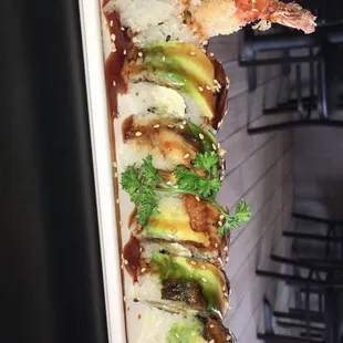 This was the dancing dragons roll, with shrimp tempura, cream cheese, avocado and eel. This roll is great and has an amazing taste.