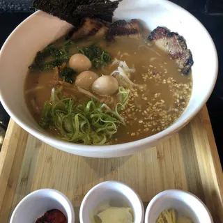 Tomo's Ramen