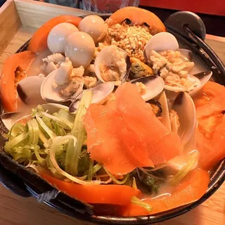 Manhattan Clam Ramen