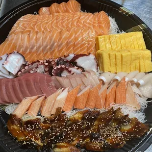 sushi and sashimi, sushi, sashimi, food