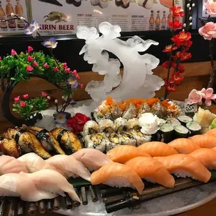 sushi and sashimi, interior