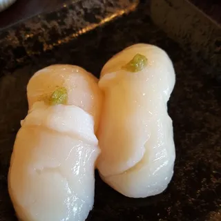 2 Piece King Scallop Sushi