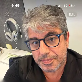 Mehdi K.