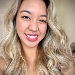 Alyssa B.