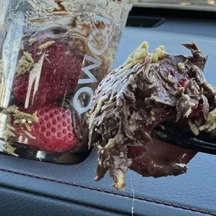 Dubai chocolate strawberry cup.