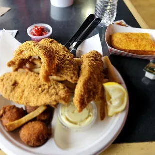 Tom's BBQ - Chandler