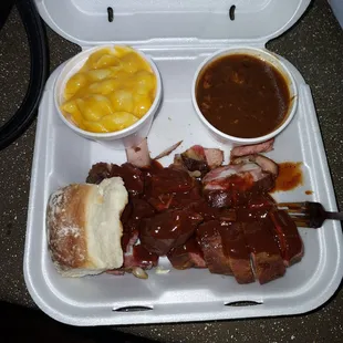 The beans and Mac n cheese were actually pretty