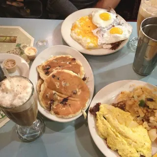 Corned Beef Hash and Eggs Combo