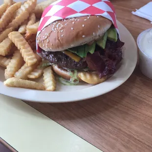 Wow passing through from Fresno/Sanger area and this place is pretty amazing. The ranch dressing is great too. Must try out.