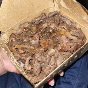 Beef bowl w/ grilled onions