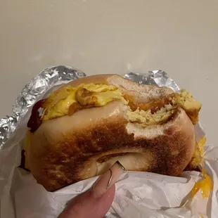 Bacon egg and cheese breakfast bagel :))