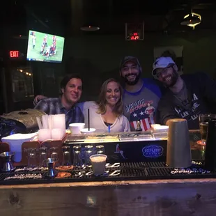 Havin' a great time w/ great friends @ Tom's!!!