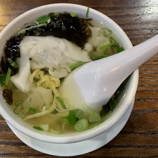 Shanghai Wonton Soup (8)