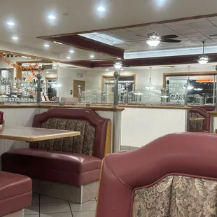 sushi and sashimi, interior