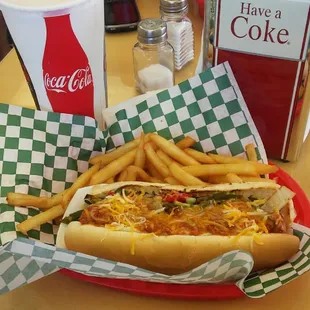 Chilli cheese dog