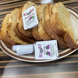 a plate of toasted bread