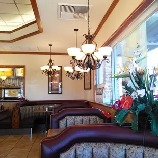 Love the decor and warm feel of this place..