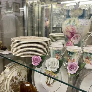 Ceramic flowers I rave about in my review