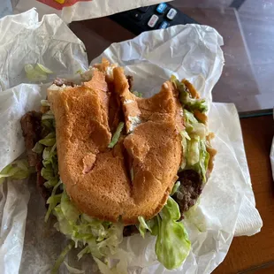 a sandwich with lettuce