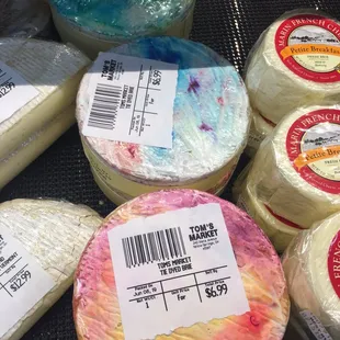 Tie Dye Brie!