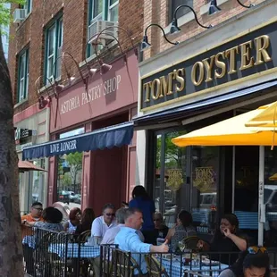 Royal Oak Restaurant Patio
