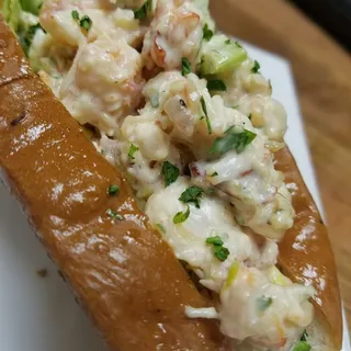 New England Lobster Roll