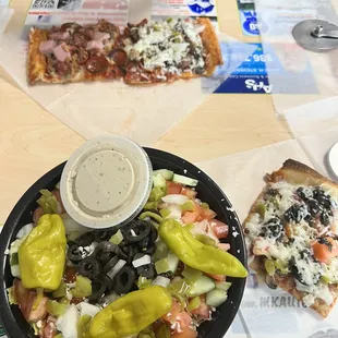 Tom's Pizza