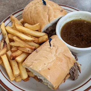 French Dip Sandwich Au Jus