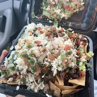 FULL-SIZED Loaded Nachos