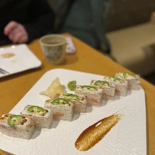 Hamachi Aburi Roll