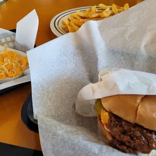 Chili cheese burger &amp; chili cheese fries with chili &amp; cheese on side..awesome