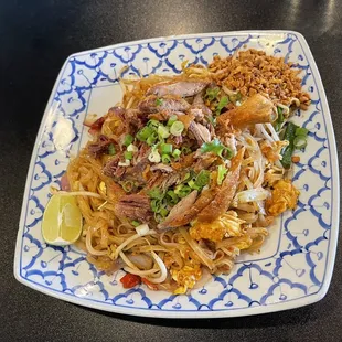 Duck pad Thai